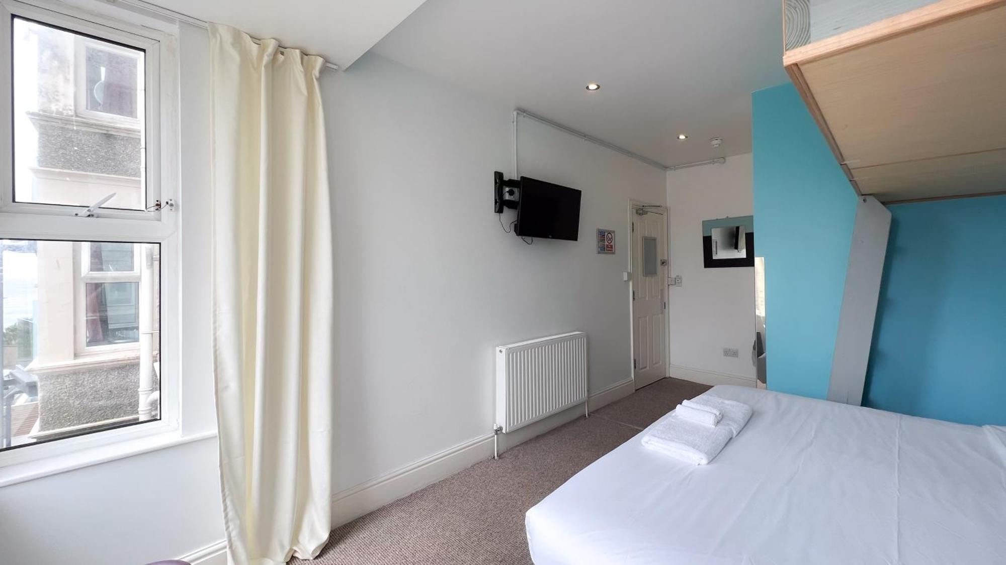 Reef Hotel